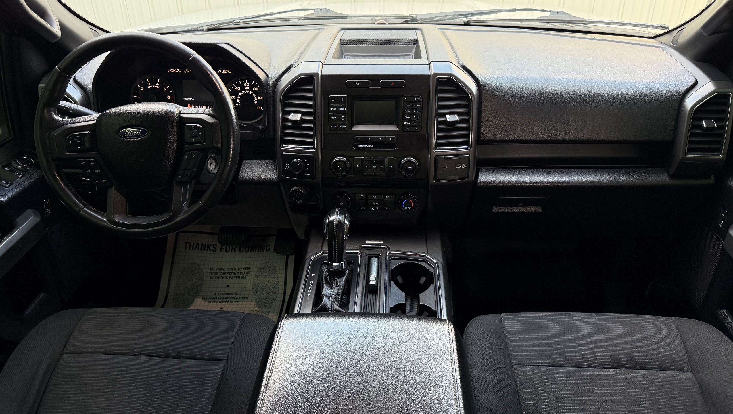 
								2017 ford F-150 Crew Cab 5.0 V8 4×4 full									