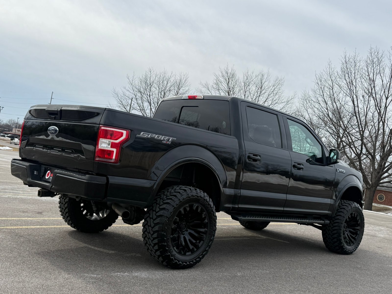 
								2019 Ford F-150 Crew Cab 5.0 V8 4×4 full									