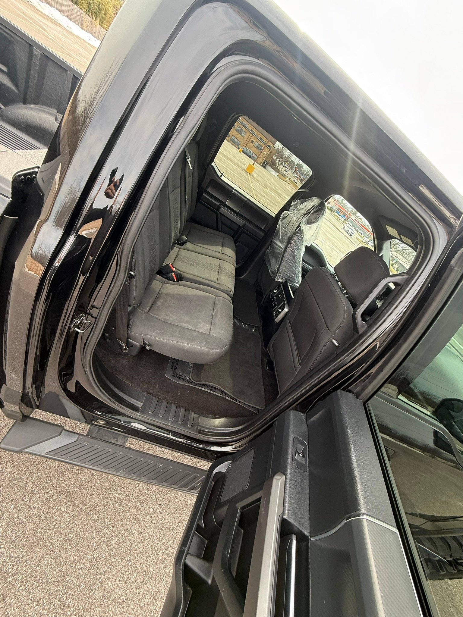 
								2019 Ford F-150 Crew Cab 5.0 V8 4×4 full									