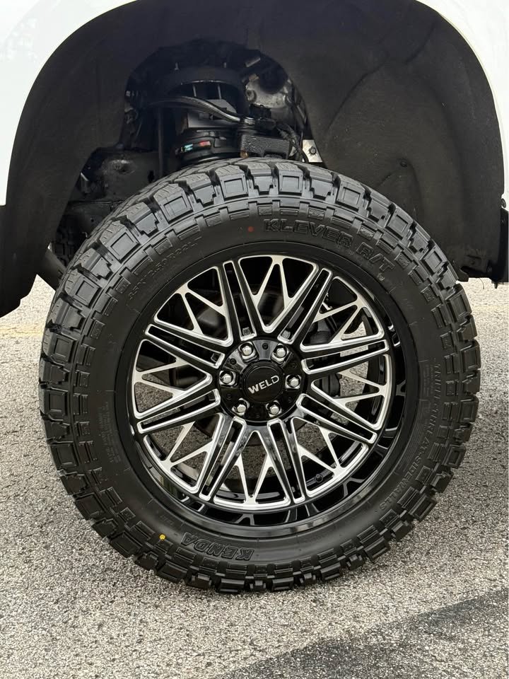 
								2019 Chevy Silverado Crew Cab 5.3 v8 4×4 full									