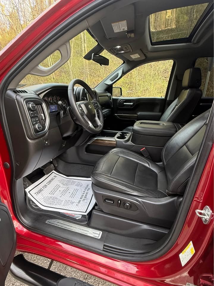 
								2020 Chevy Silverado Trail Boss 5.3 v8 4×4 full									