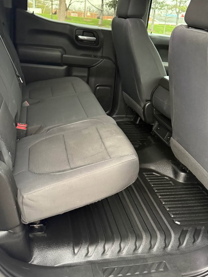 
								2019 Chevy Silverado Crew Cab 5.3 v8 4×4 full									