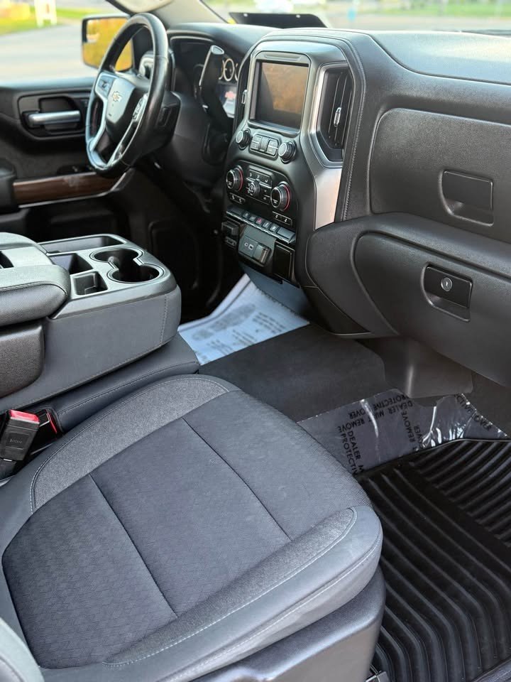 
								2019 Chevrolet Silverado Crew Cab 4×4 5.3 v8 full									