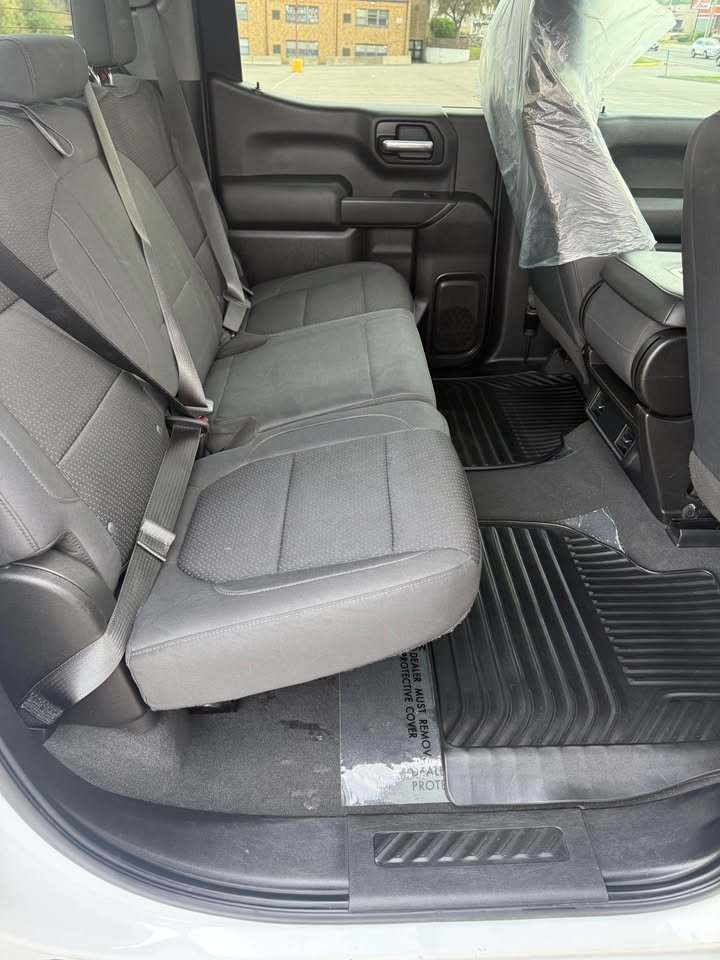 
								2019 Chevy Silverado Trail Boss 5.3 v8 4×4 Crew Cab full									