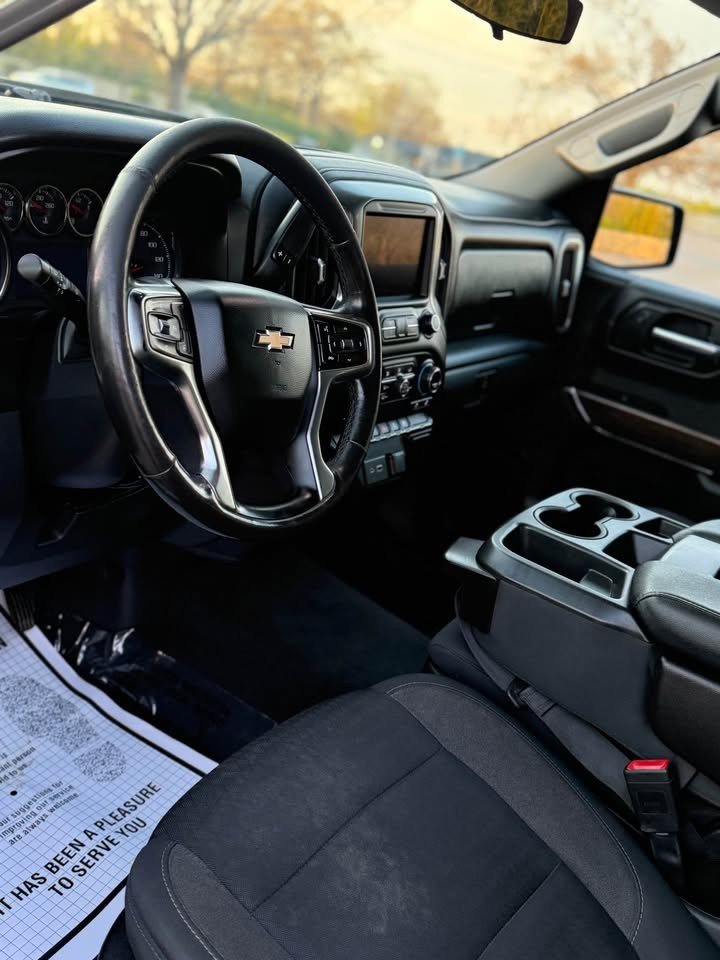 
								2019 Chevrolet Silverado Crew Cab 4×4 5.3 v8 full									