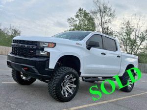 2019 Chevy Silverado Trail Boss 5.3 v8 4×4 Crew Cab