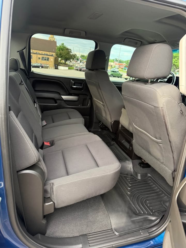 
								2018 Chevrolet Silverado 1500 crew cab LT Pickup 4D 5 3/4 ft full									