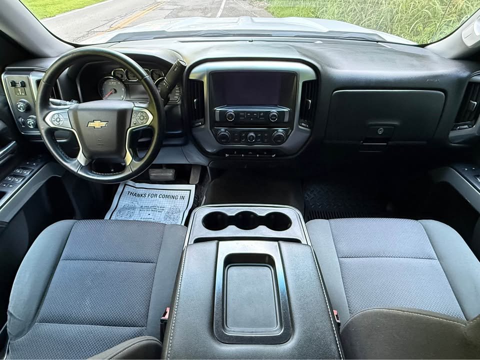 
								2017 Chevrolet Silverado 1500 crew cab LT Pickup 4D 5 3/4 ft full									