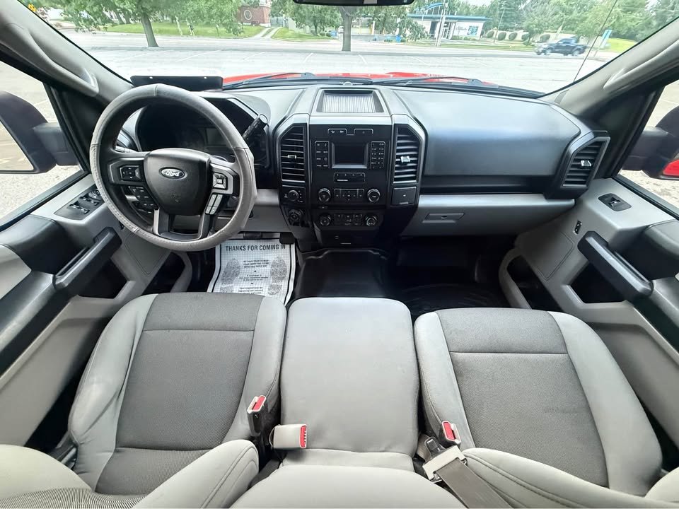
								2017 Ford f150 supercrew cab XL Pickup 4D 5 1/2 ft full									
