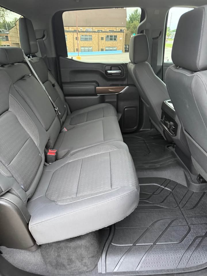 
								2019 Chevrolet Silverado 1500 crew cab LT Trail Boss Pickup full									